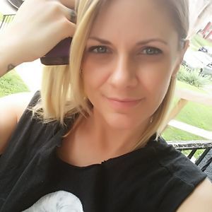 Meet your Posher, Becky